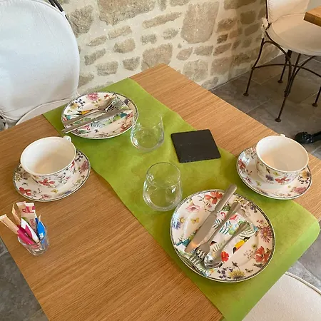 城堡酒店 4* La Lucerne-dʼOutremer