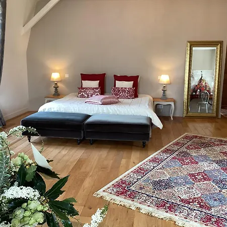 Au Chateau Bed & Breakfast La Lucerne-dʼOutremer