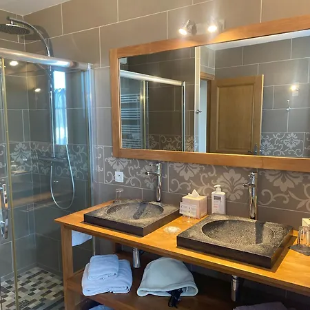Au Chateau 4*