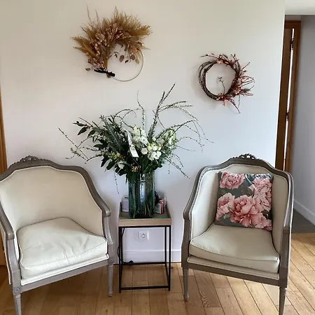 Au Chateau 4* La Lucerne-dʼOutremer