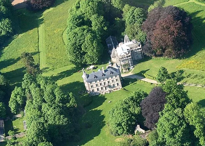 Bed & Breakfast Au Chateau La Lucerne-dʼOutremer